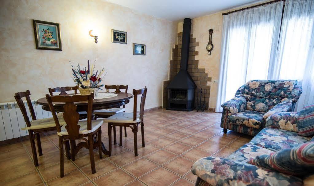 Apartamentos Casa Lola Rodeados De Montanas Y Rios بيسييت المظهر الخارجي الصورة