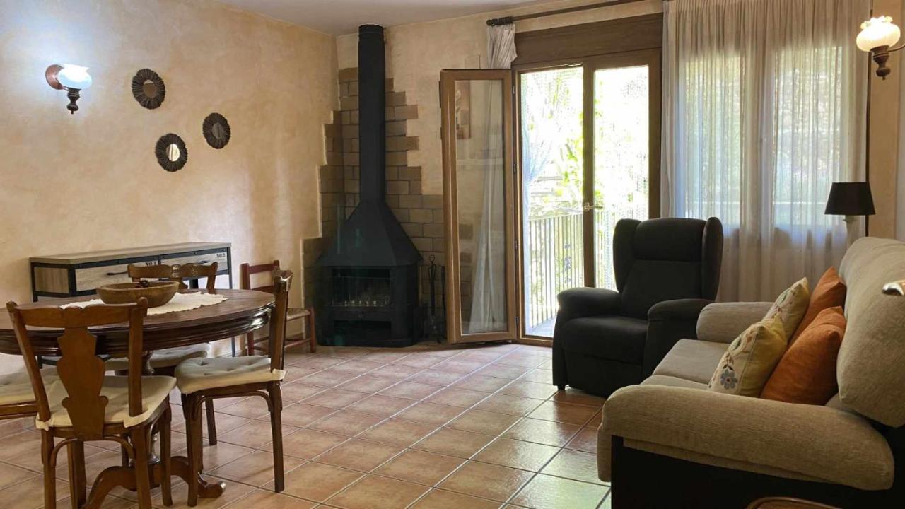 Apartamentos Casa Lola Rodeados De Montanas Y Rios بيسييت المظهر الخارجي الصورة