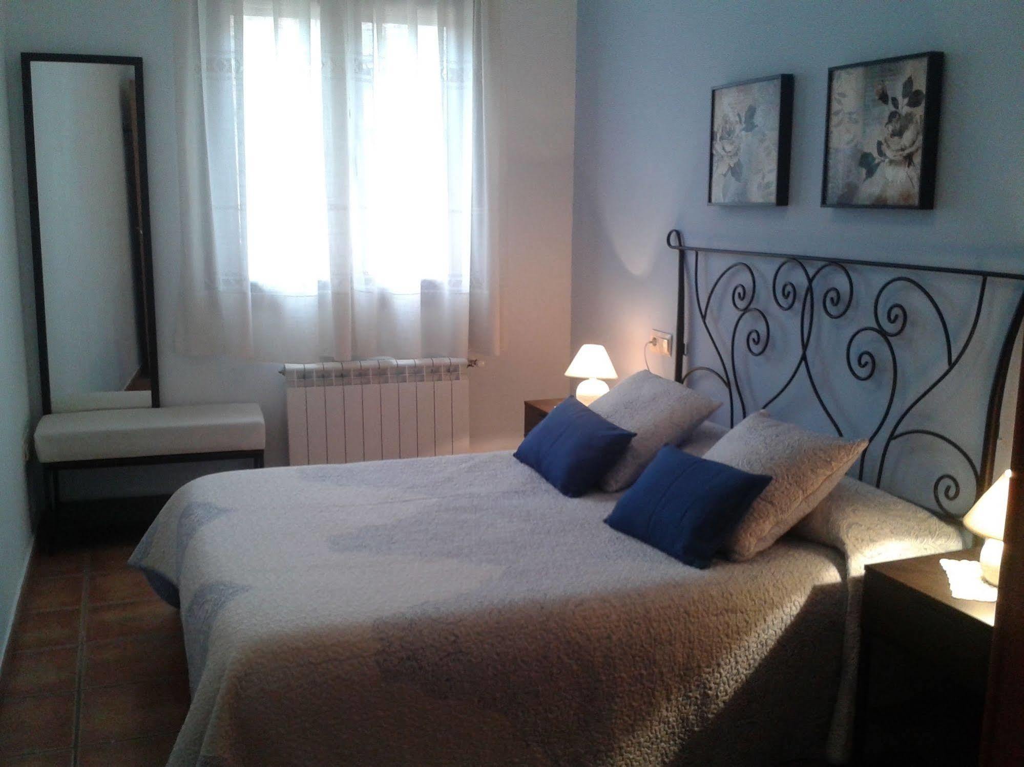 Apartamentos Casa Lola Rodeados De Montanas Y Rios بيسييت المظهر الخارجي الصورة