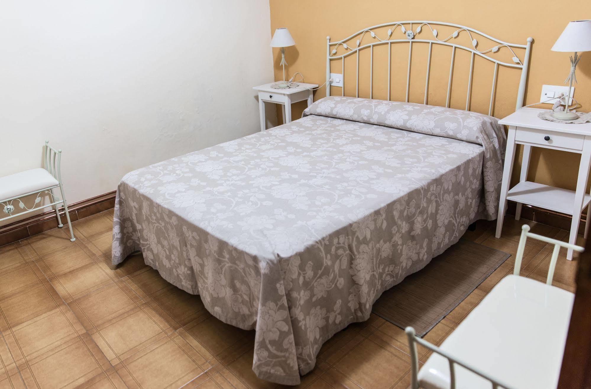 Apartamentos Casa Lola Rodeados De Montanas Y Rios بيسييت المظهر الخارجي الصورة